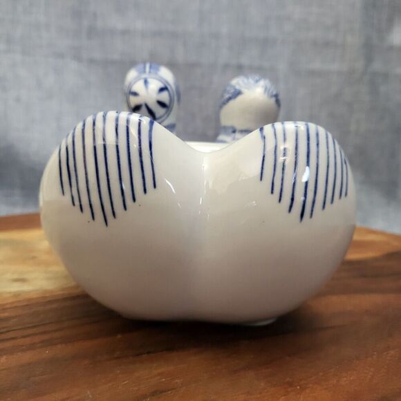 Chinese Joined Pair of Ducks Water Dropper Blue White Ceramic China - Picture 6 of 16
